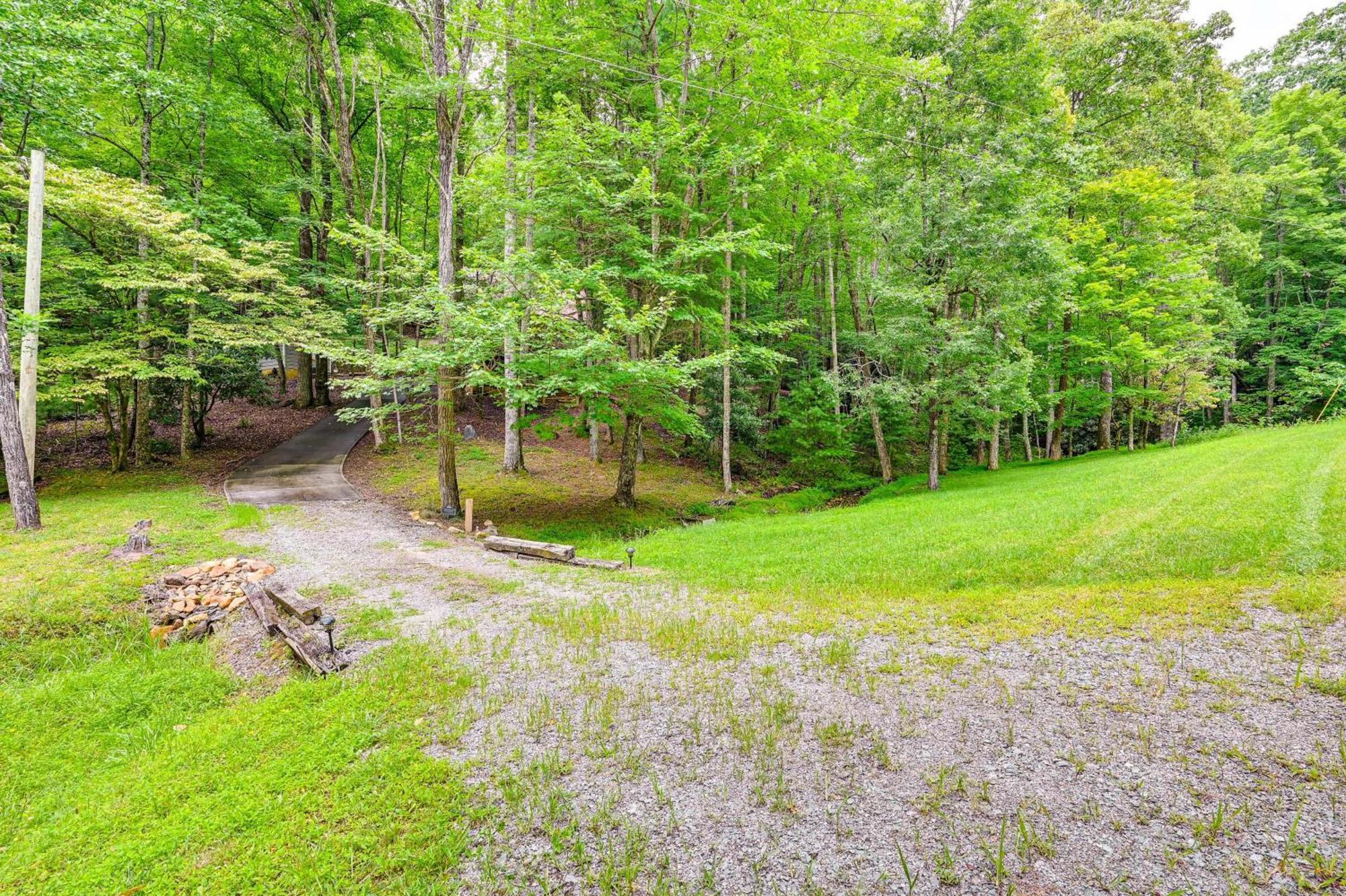 Villa Charming Roaring Gap Cabin With Patio And Fire Pit! Abshers Exterior foto